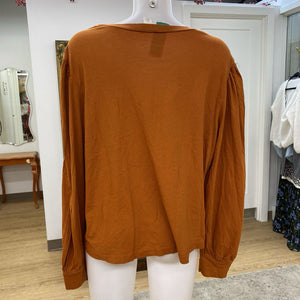 Treasure Bond long sleeve top XL NWT