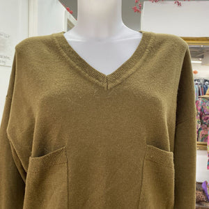 Tristan vneck sweater L
