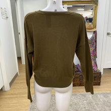 Load image into Gallery viewer, Tristan vneck sweater L

