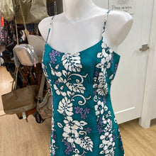 Load image into Gallery viewer, Royal Creations Made in Hawaii sundress M
