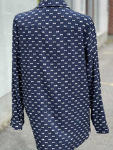 Load image into Gallery viewer, H&amp;M shirt with bows 8
