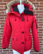 Load image into Gallery viewer, Canada Goose XS
