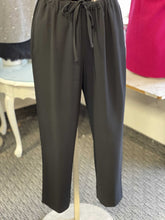 Load image into Gallery viewer, Babaton pull on,tie waist pants 10

