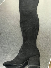 Load image into Gallery viewer, Steve Madden thigh high boots 5.5
